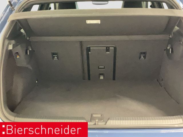 Volkswagen Golf 8 1.5 TSI DSG GTE Black AHK MATRIX PANO HuD