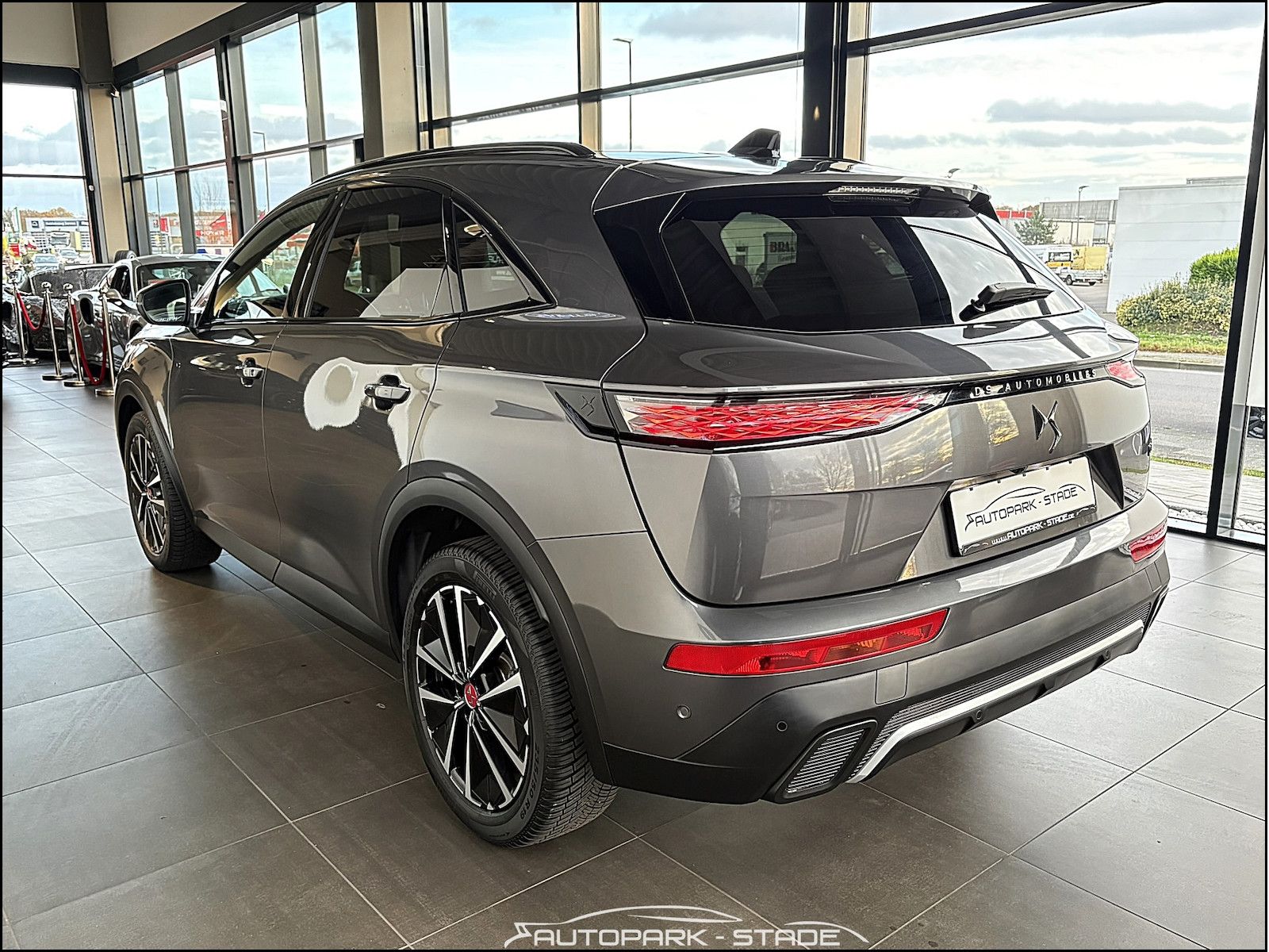 DS Automobiles DS7 PerformanceLine+ 1.5 BlueHDI Mem Kam LED Ass