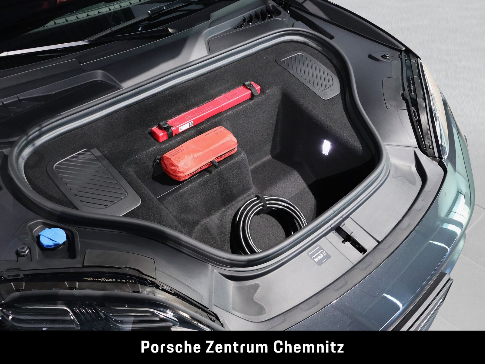 Porsche Macan 4S Electric Luft;Matrix;BOSE;Pano;22Zoll