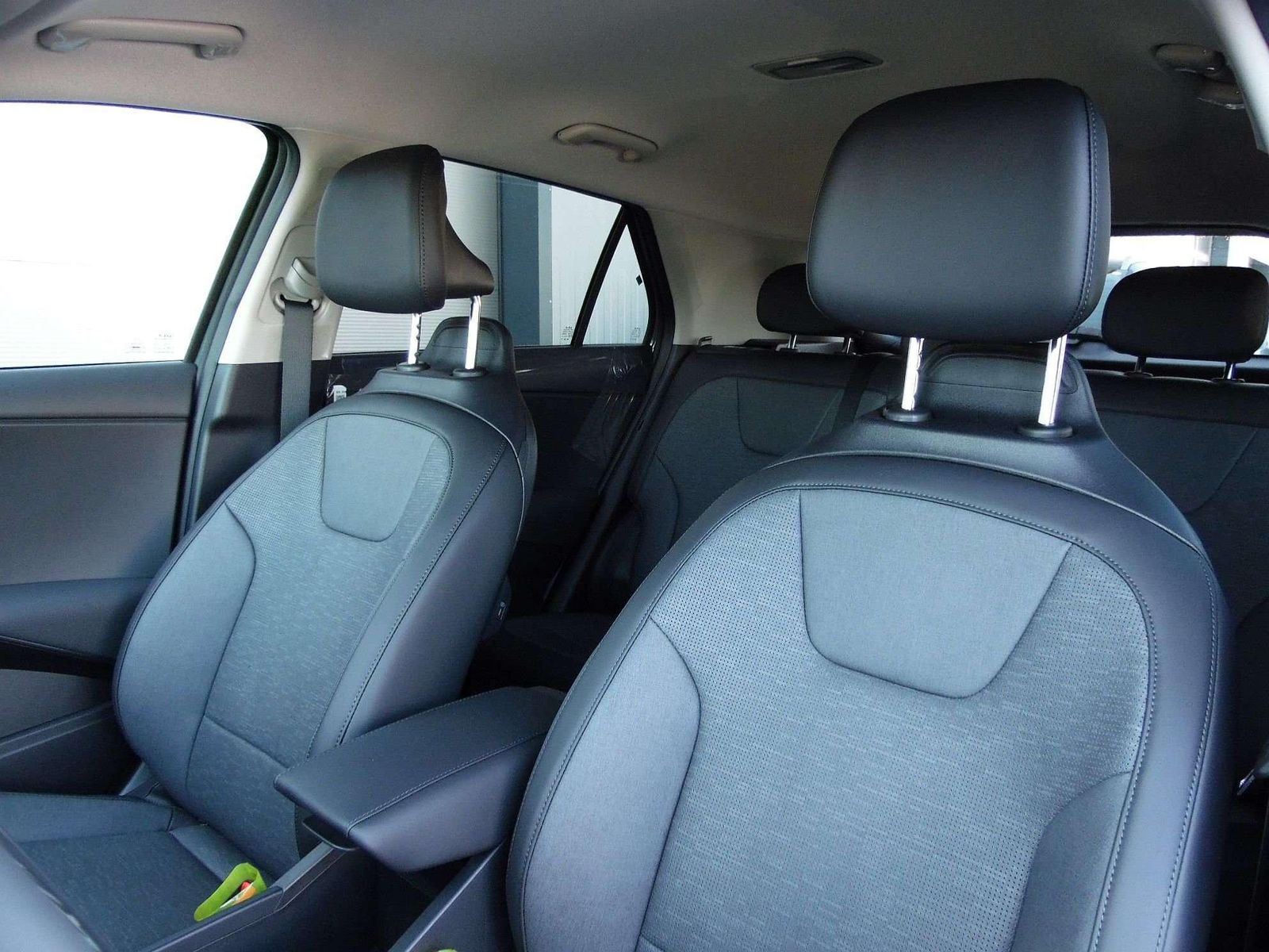 Kia Niro Spirit 1.6 HEV - Samsaru's Car Outlet
