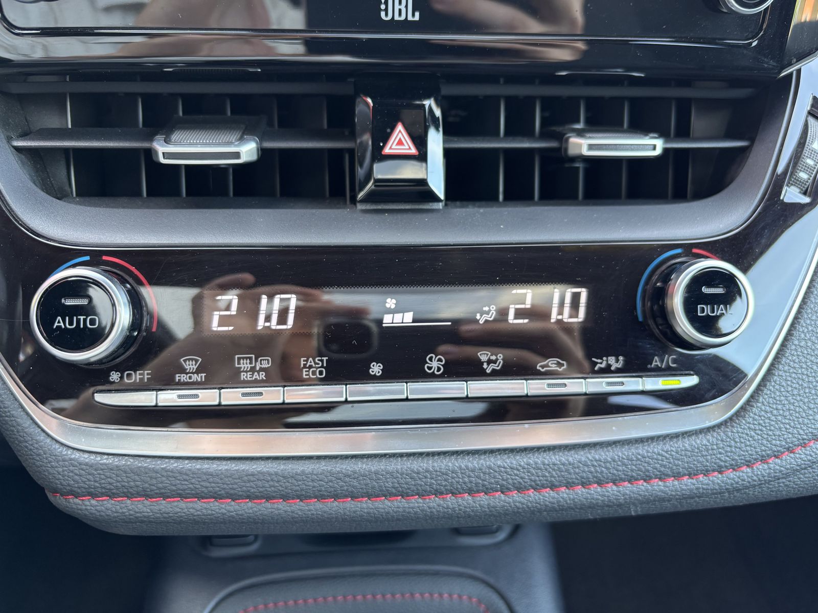 Toyota Corolla Touring Sports Hybrid Lounge - Samsaru's Car Outlet
