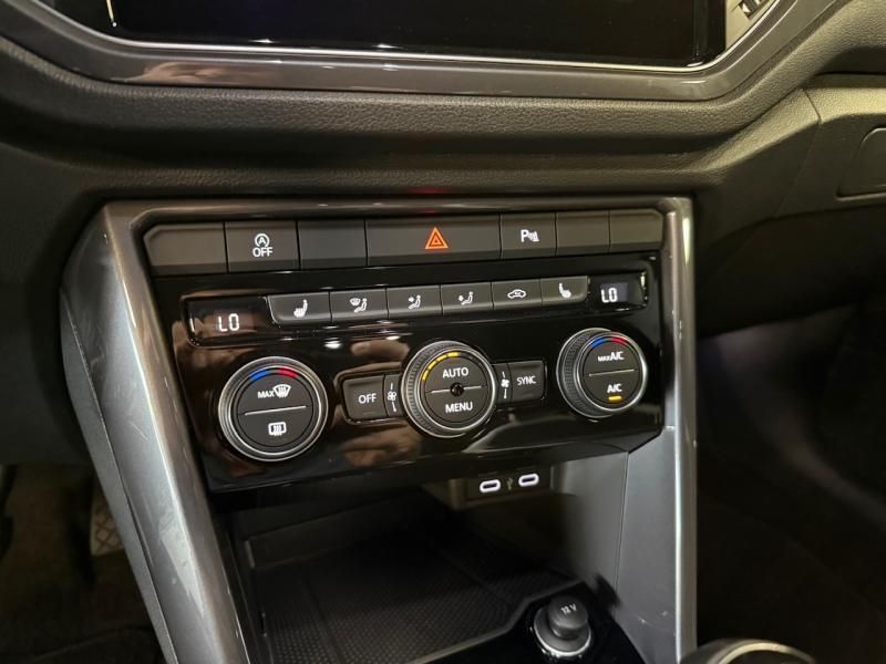 Volkswagen T-Roc 1.5 TSI SPORT - Samsaru's Car Outlet