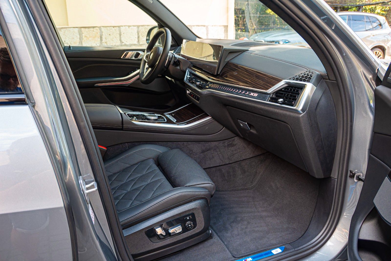 BMW X5 30d M SPORT.DR.ASS.LUFT.SOFTC.PANO.AHK.2STÜCK