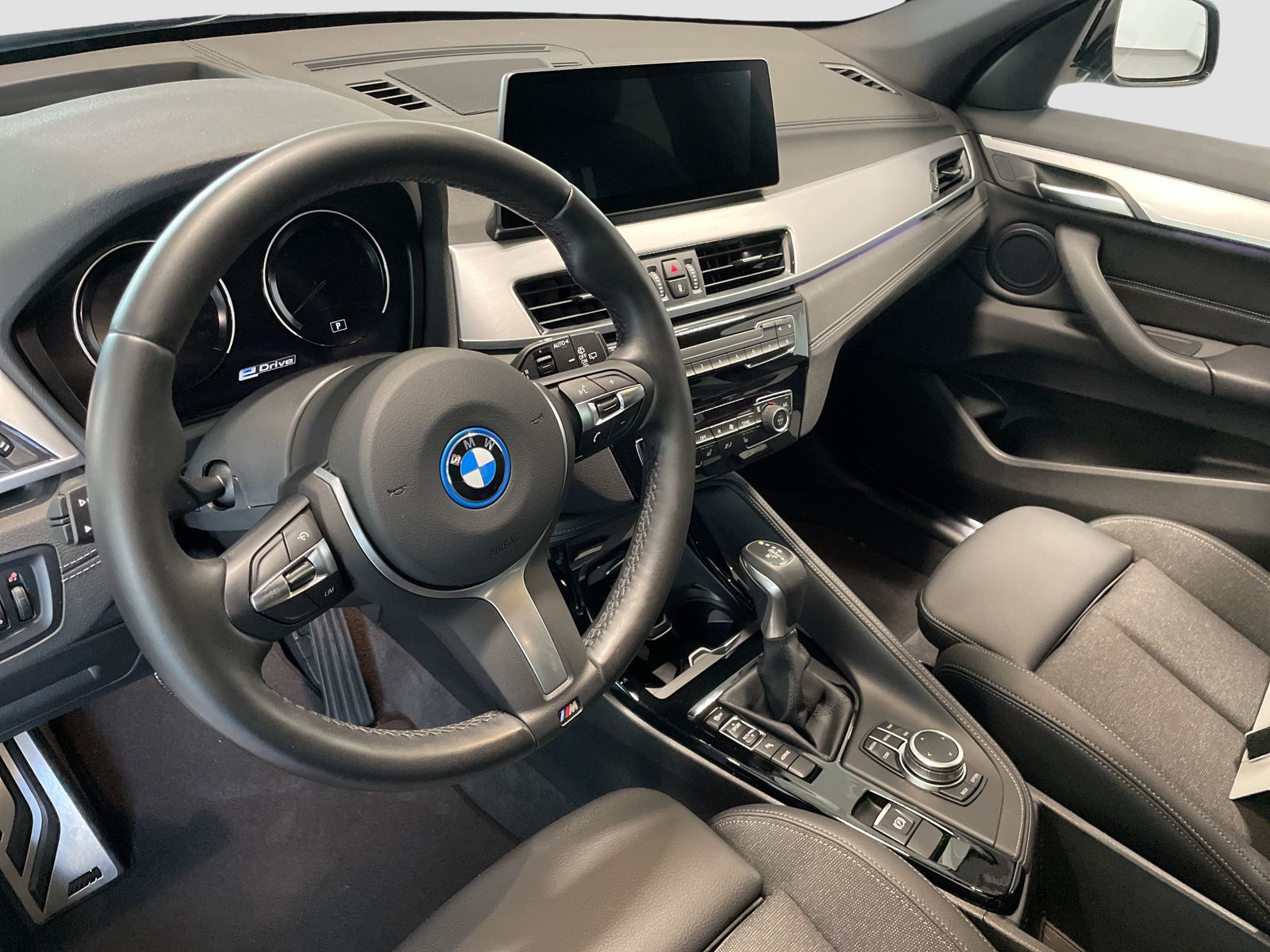 BMW X1 xDrive25e M Sport - Samsaru's Car Outlet