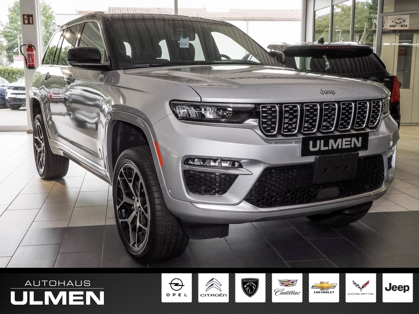 Jeep Grand Cherokee 5.7 V8 Summit Reserve Luftfahrwer