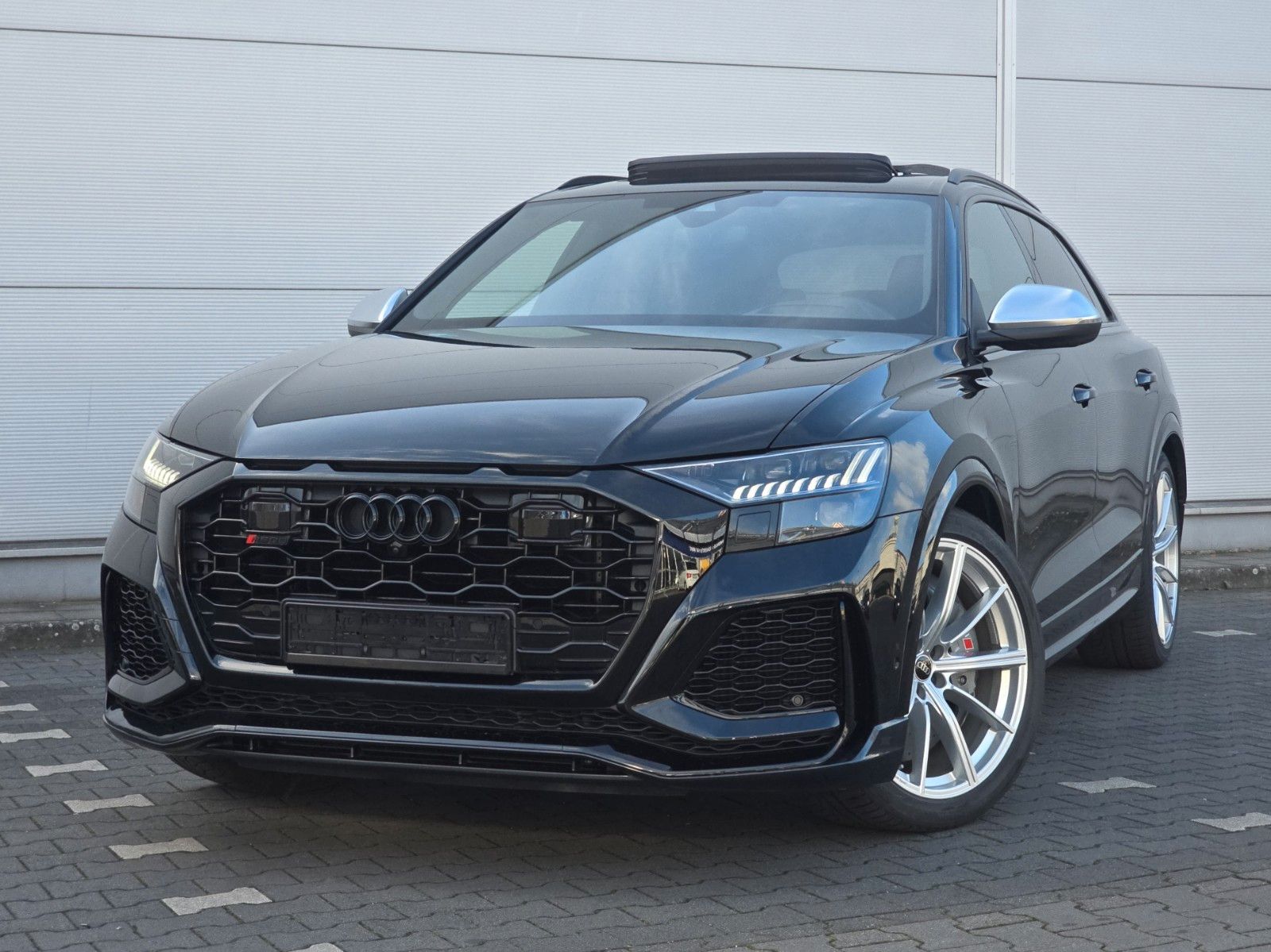Audi RSQ8 (Massage/Ceramic/360 Kamera)