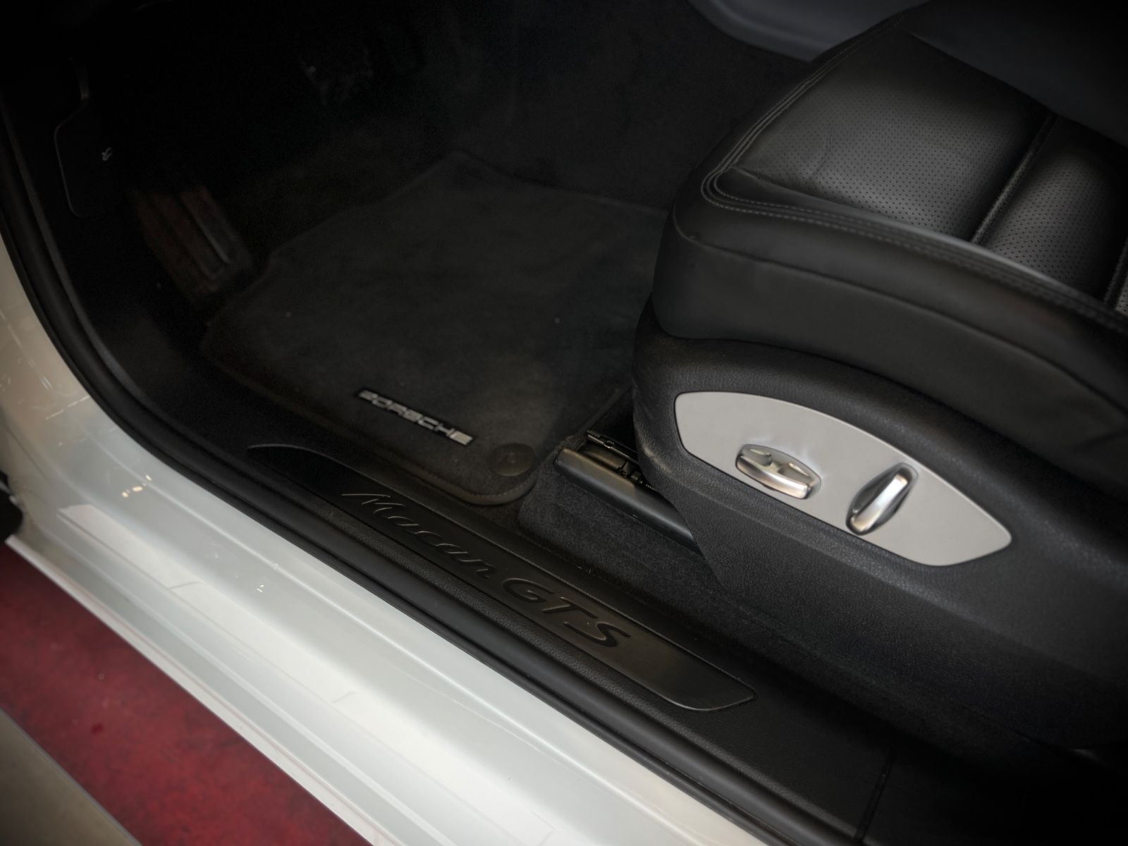 Porsche Macan GTS - Samsaru's Car Outlet