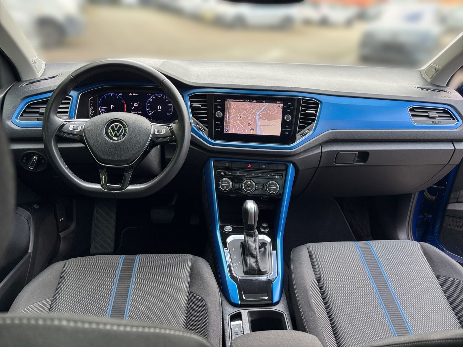 Volkswagen T-Roc 1.5 TSI DSG STYLE - Samsaru's Car Outlet