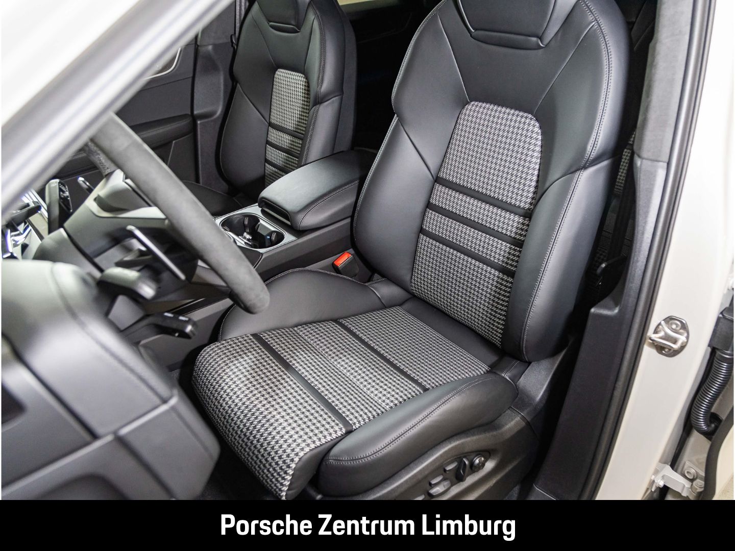 Porsche Cayenne S Coupe BOSE Luftfederung InnoDrive LED
