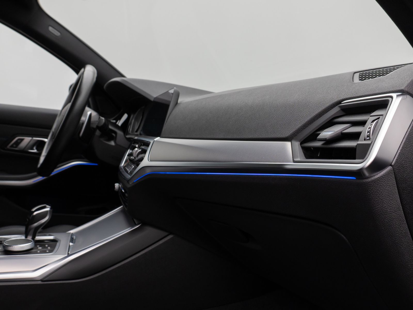 BMW 320d M Sport - Samsaru's Car Outlet