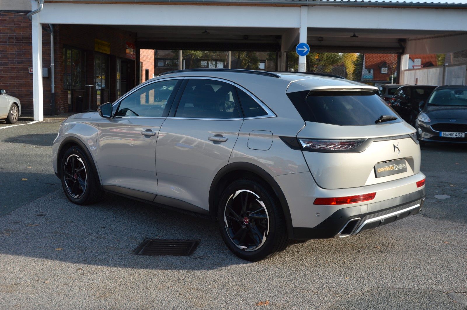 DS Automobiles DS 7 E-Tense 4x4 Perf."PANO"FOCAL"KEYLESS"KAMERA