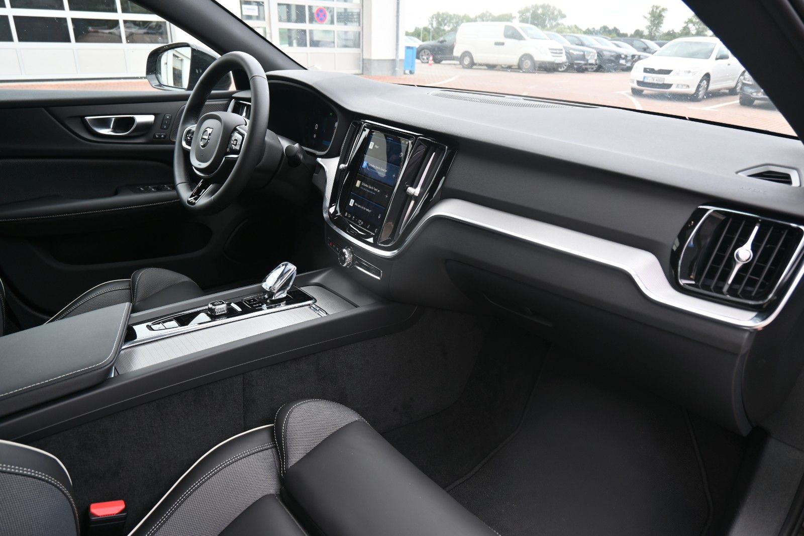 Volvo S60 B4 Benzin Plus Dark'STHZG*360°*PANO*