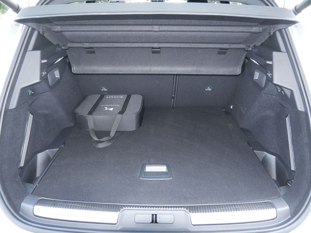 DS Automobiles DS 7 Crossback E-Tense Louvre 4x4 AKTIVSITZE LED