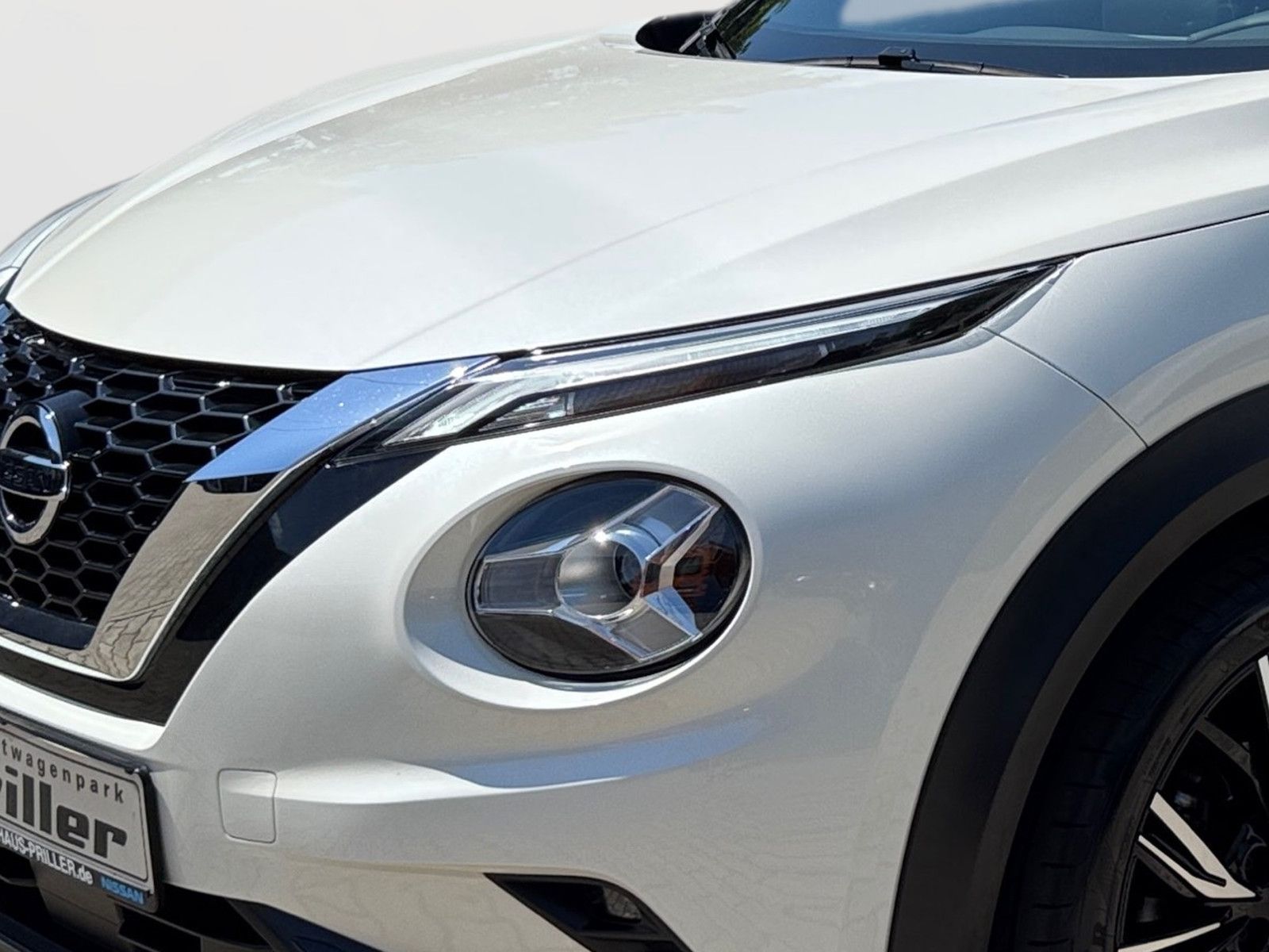 Nissan Juke 1.0DIG-T DCT N-Design - Samsaru's Car Outlet