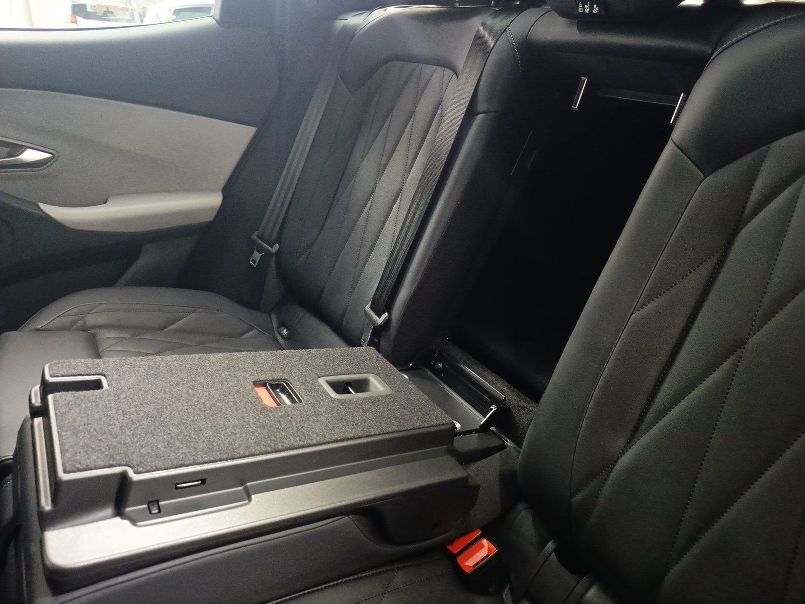 Ford Explorer Extended Range RWD 77kWh Premium *ACC*