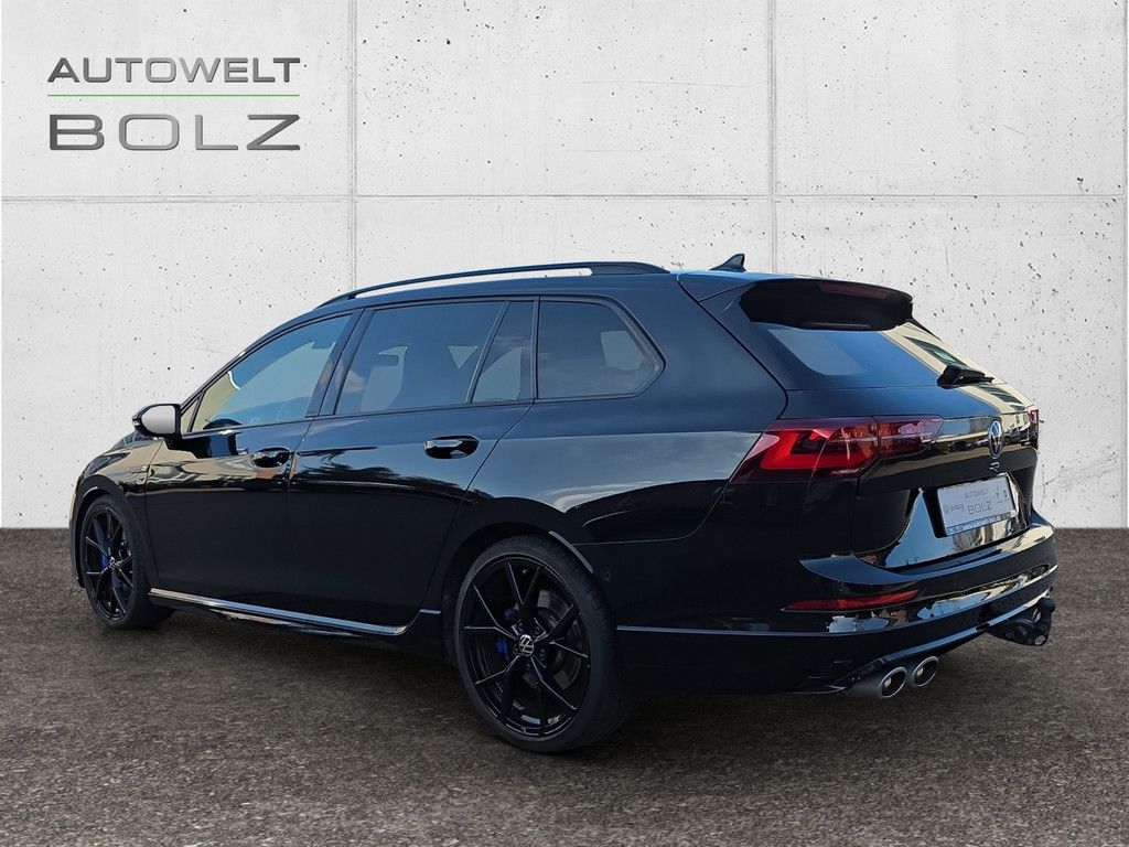 Volkswagen Golf VIII R Variant 2.0 TSI 4Motion HUD AHK PANO