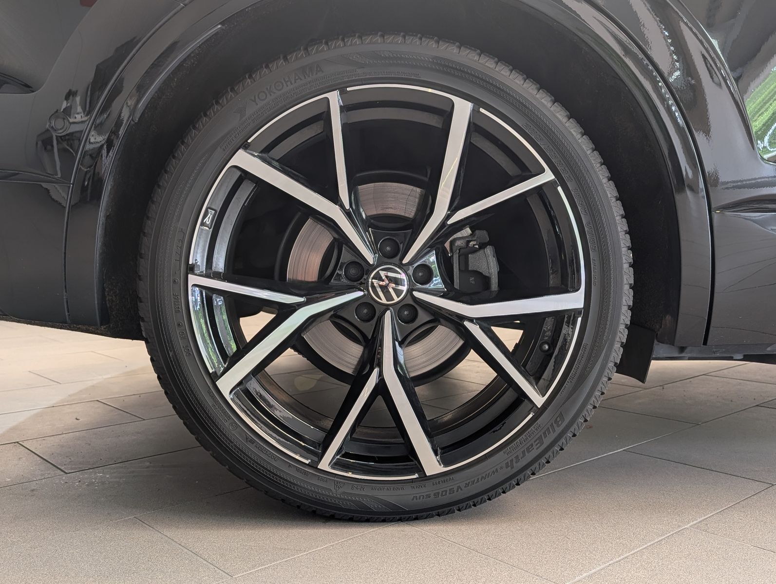 Volkswagen Touareg 3.0TDI 4M R-Line VOLL Black 22" UPE 114T