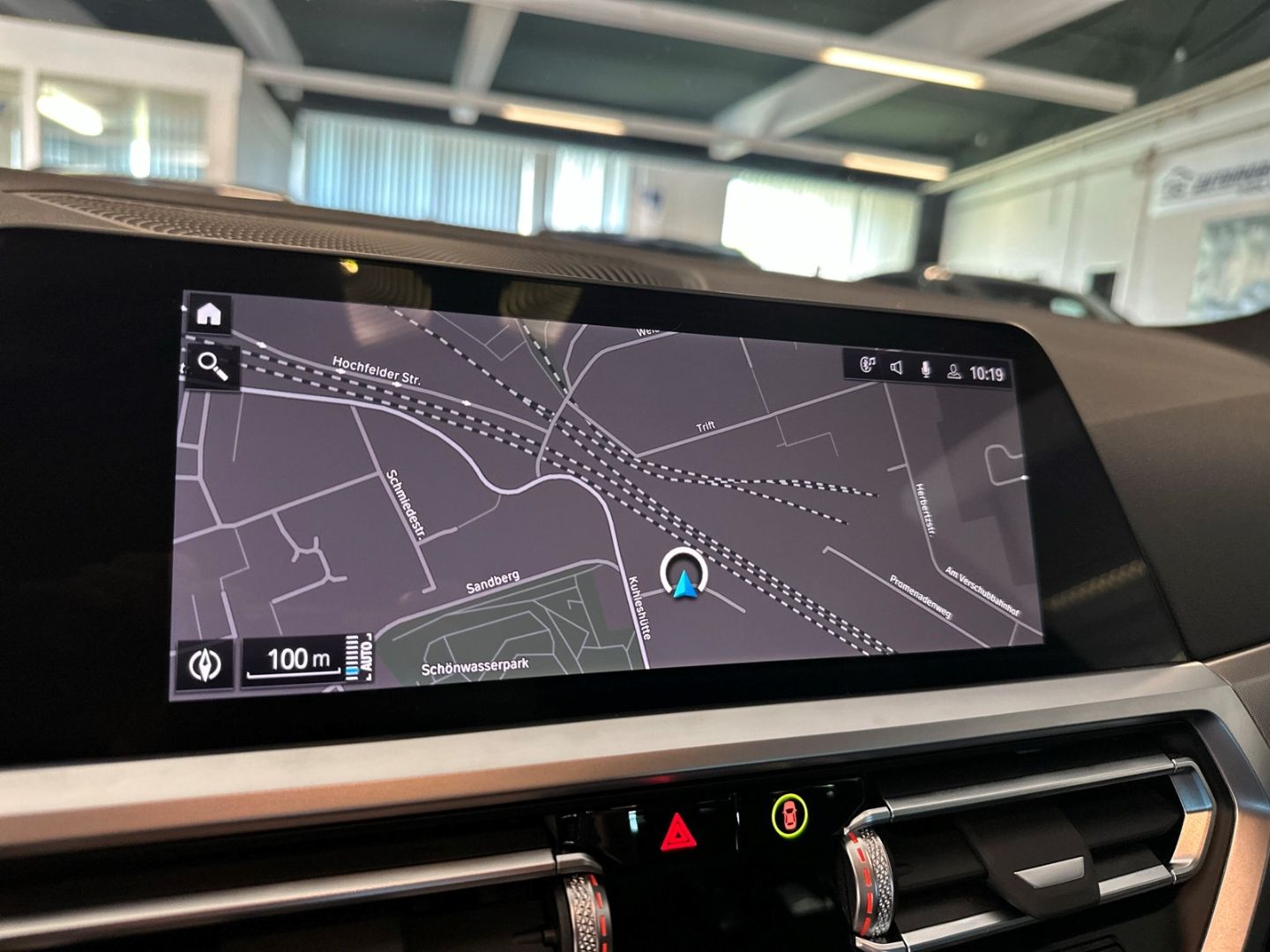 BMW 330 e xDrive M-SPORT - Samsaru's Car Outlet