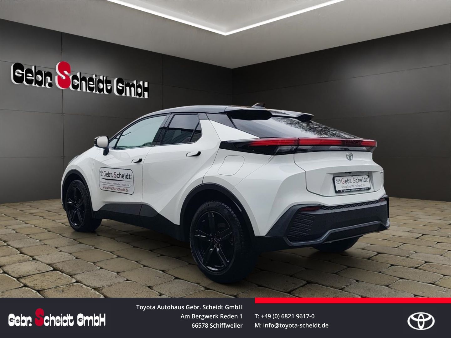 Toyota C-HR Plug-In Hybrid   LED-Scheinwerfer Kamera