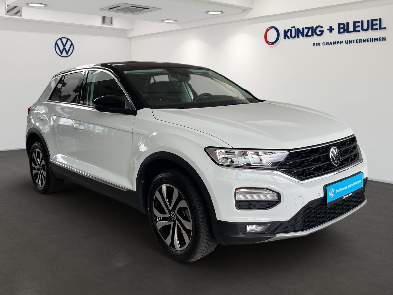 Volkswagen T-Roc 1.5 TSI Active - Samsaru's Car Outlet