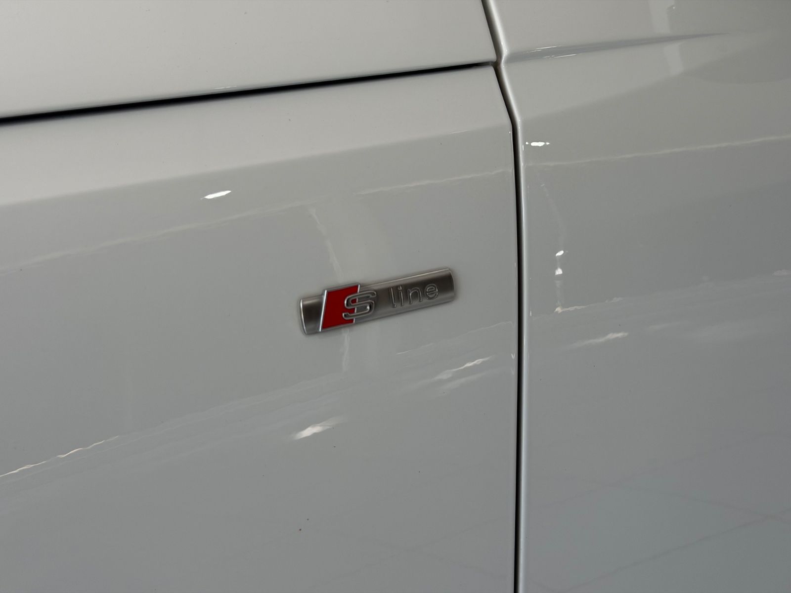 Audi A4 Avant 50 TDI quattro S line*PANO*ACC*CARPLAY*