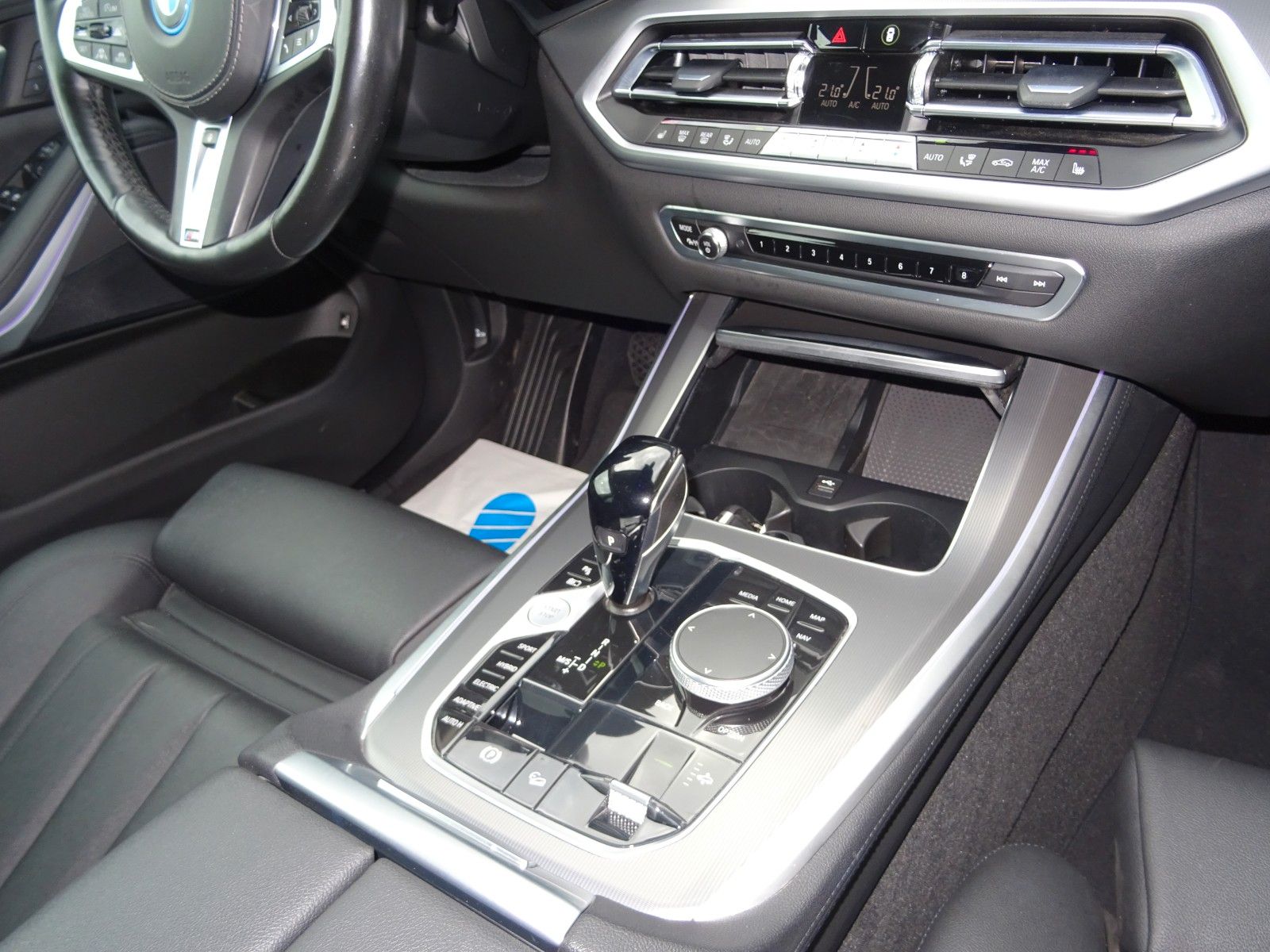 BMW X5 xDrive45e 21" Navi Leder Laser M Len AHK Keyl