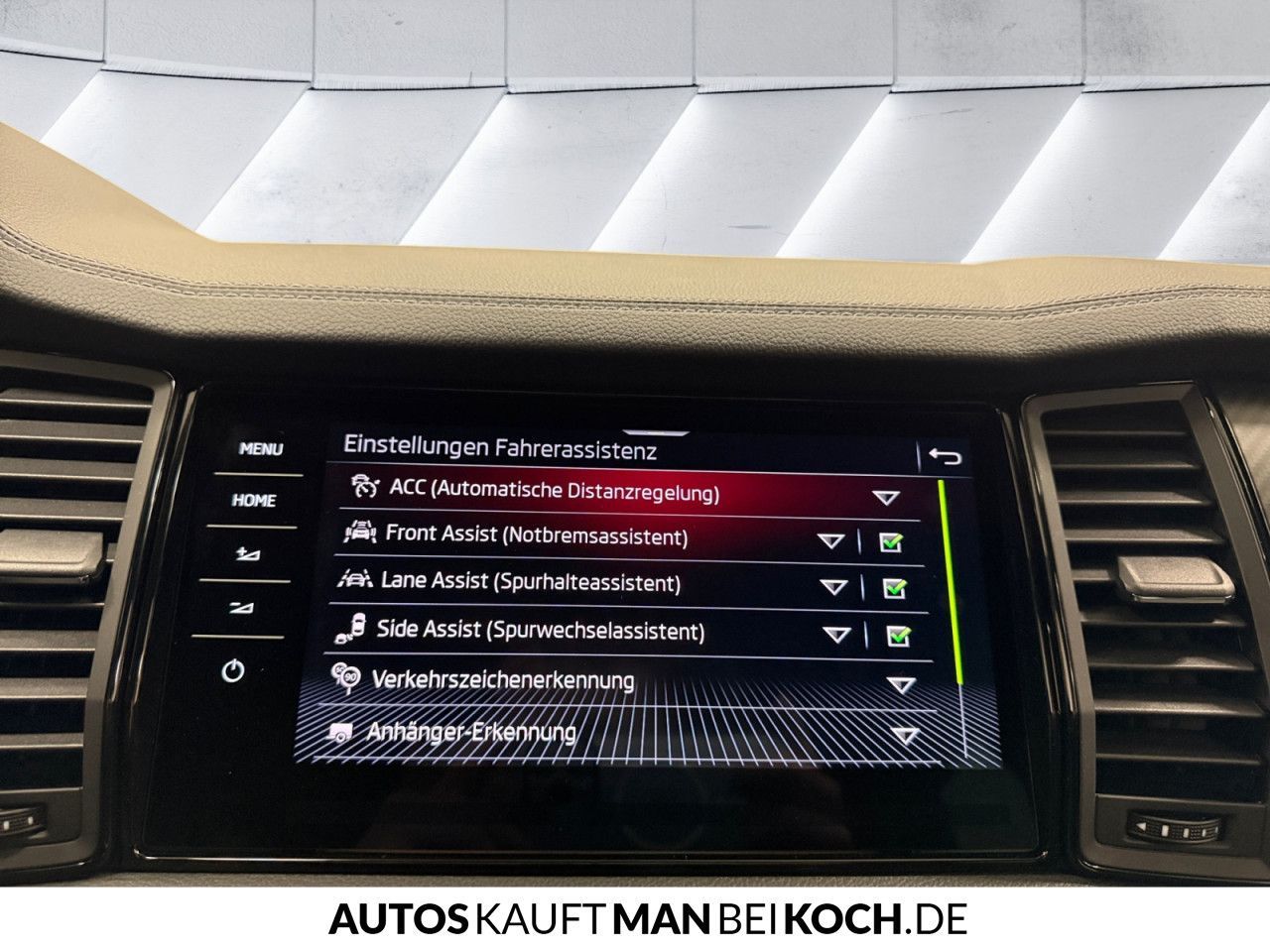 Skoda Kodiaq 2.0 TDI DSG 4x4 Sportline PANO AHK CANTON