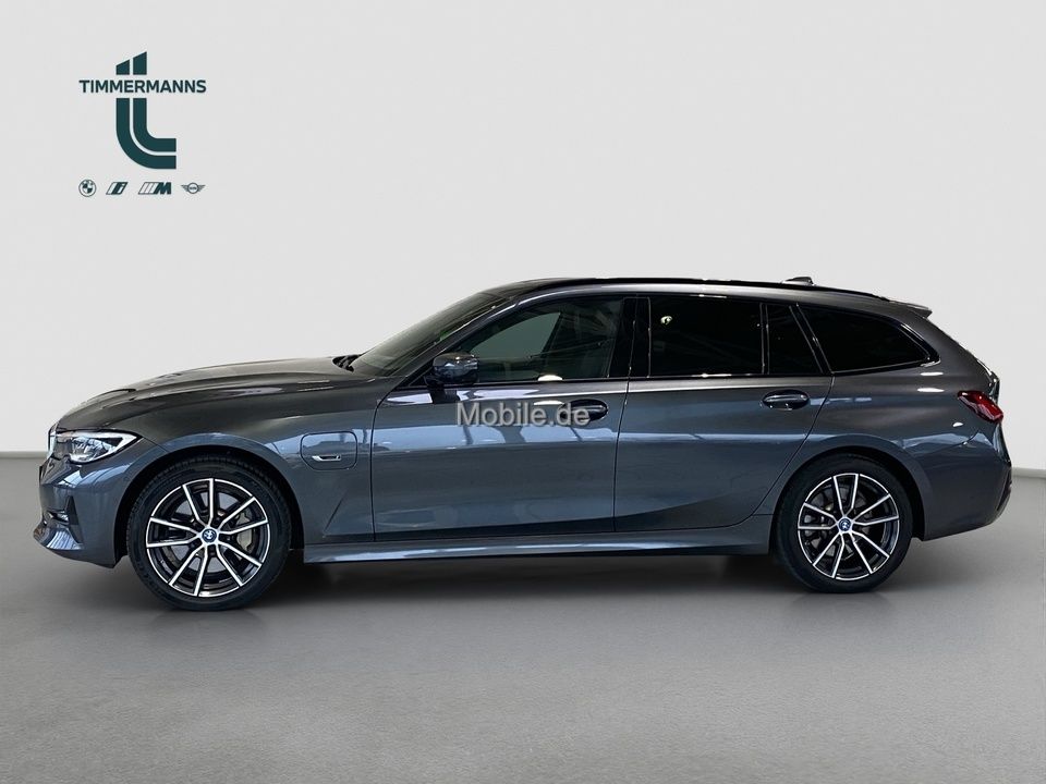BMW 330e xDrive Touring Sport Line - Samsaru's Car Outlet