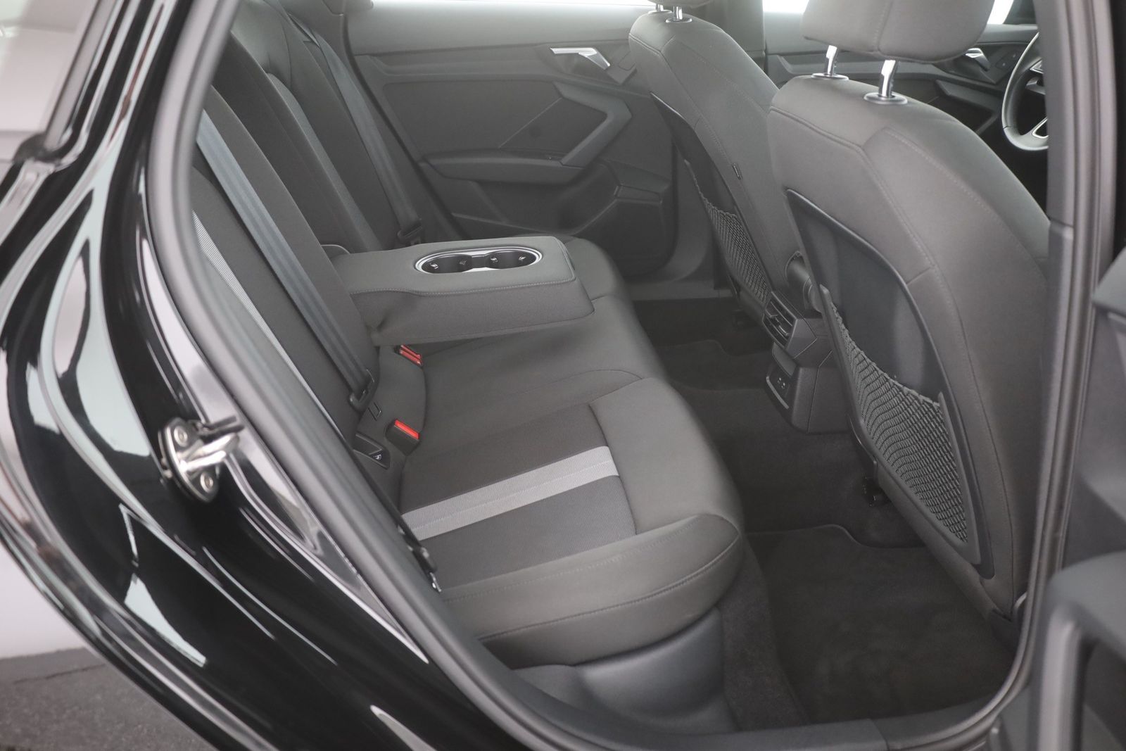 Audi A3 35 TDI Limousine LED Navi Sitzheizung DAB AHK