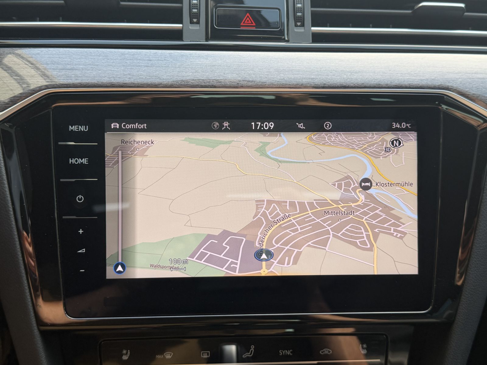 Volkswagen Passat R-Line LED Virtual Pano Massage H&K AHK