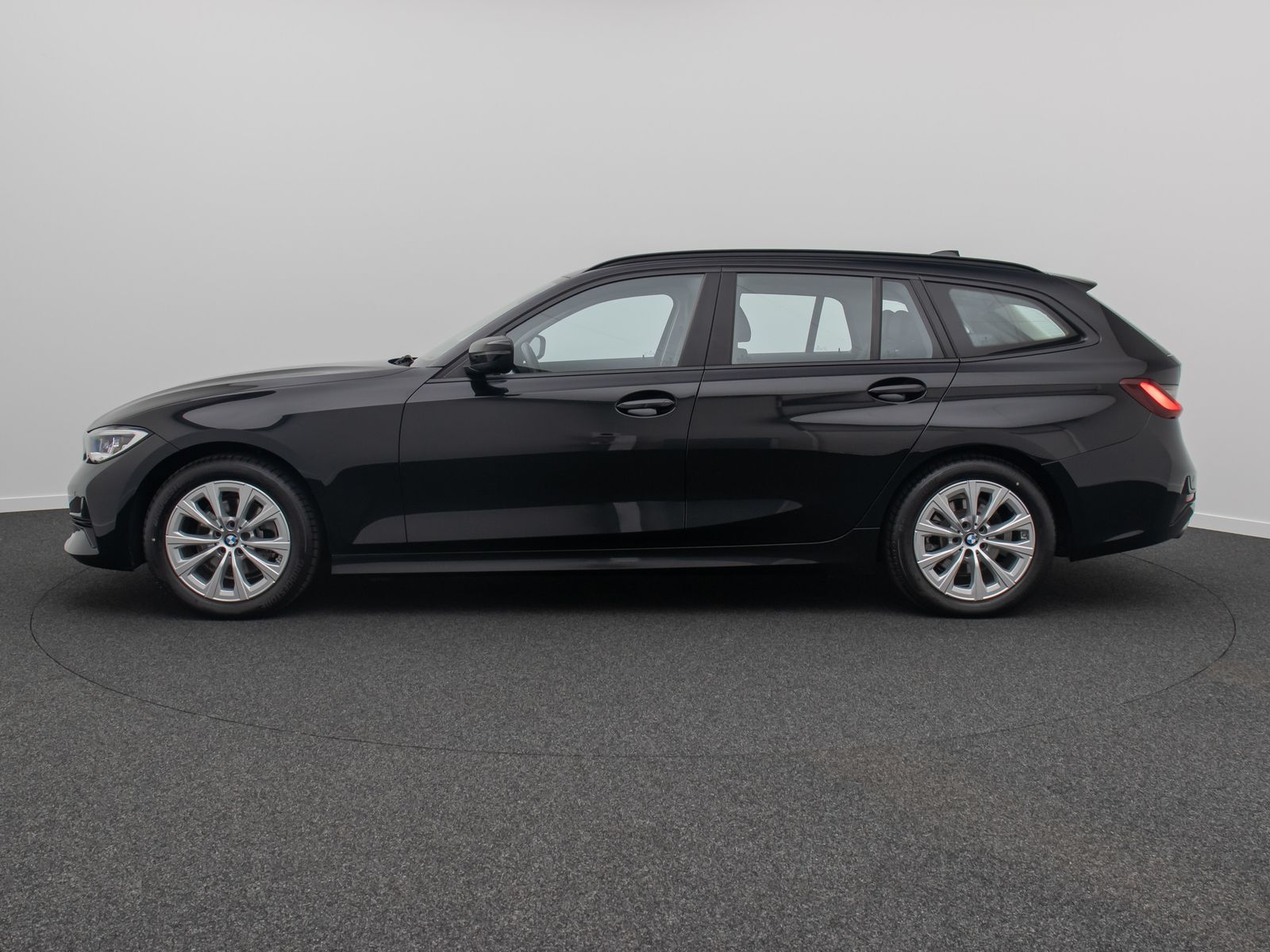 BMW 320i Sport - Samsaru's Car Outlet