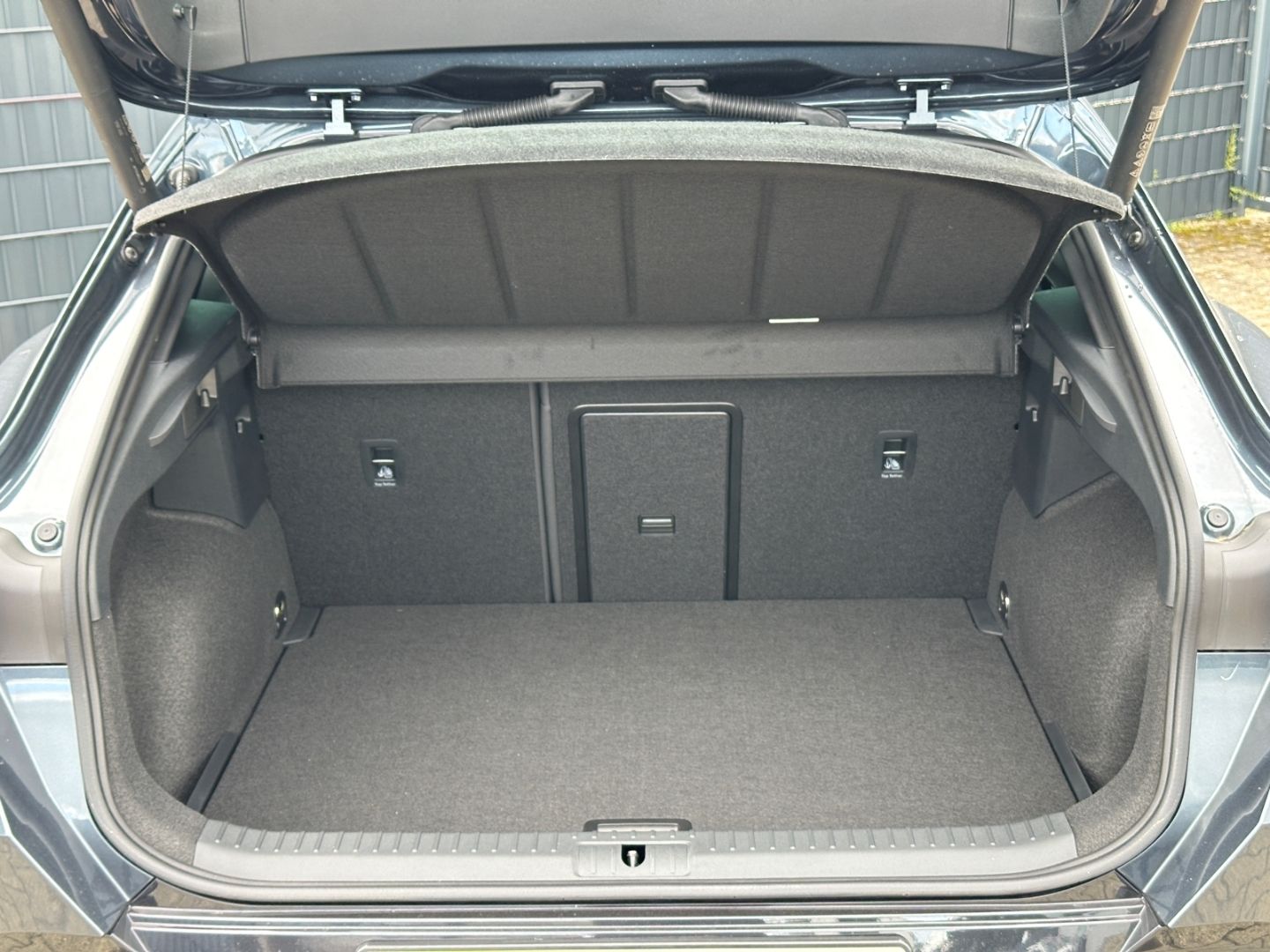 Cupra Formentor 1.5 eTSI DSG - Samsaru's Car Outlet