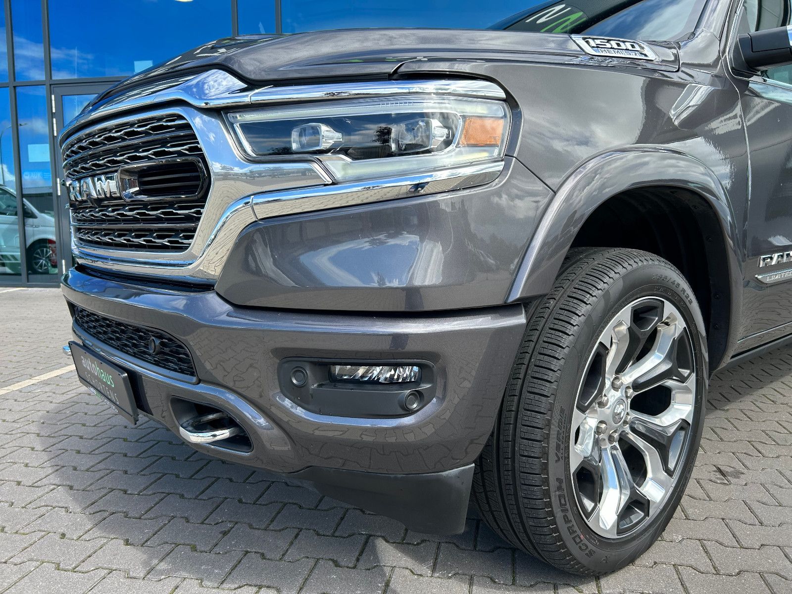 Dodge RAM 1500 Limited LPG Luft LED HUD  Retrax dt.Fzg