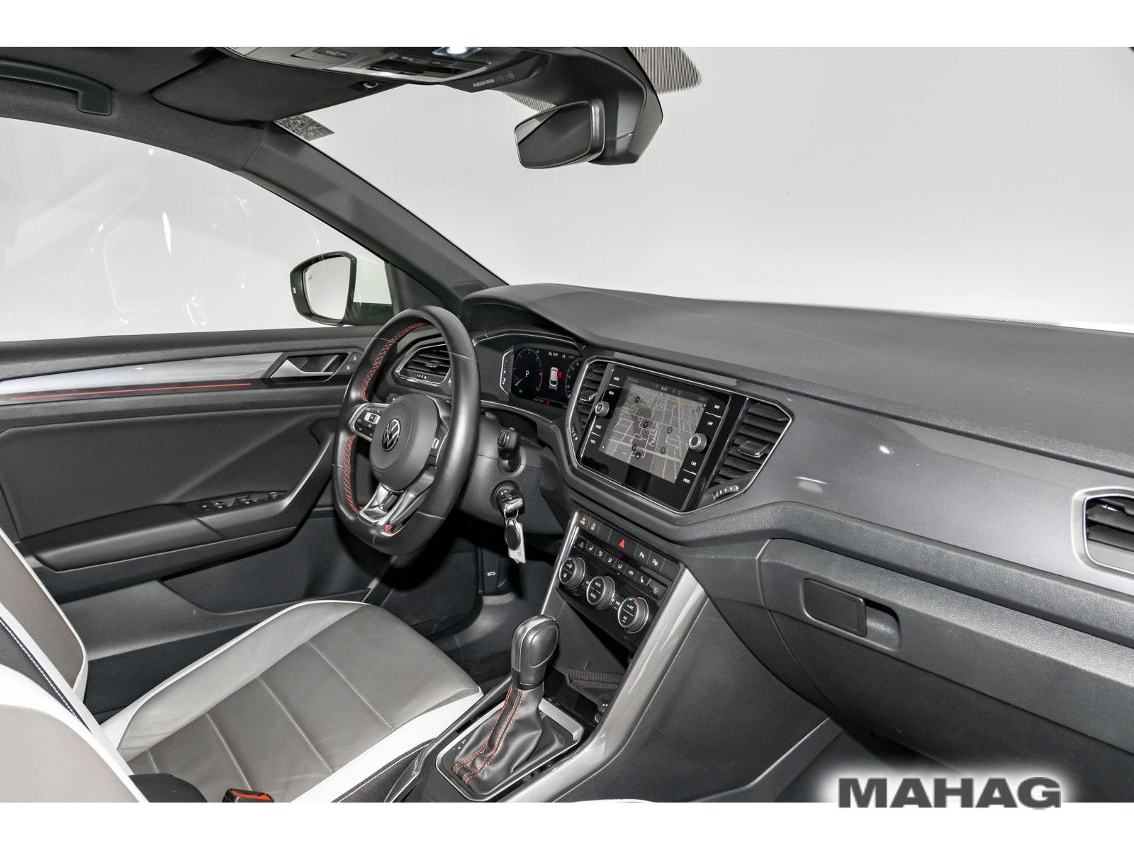 Volkswagen T-ROC 2.0 TDI SPORT - Samsaru's Car Outlet