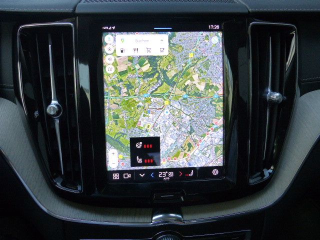 Volvo XC60 Inscription B4 - Samsaru's Car Outlet
