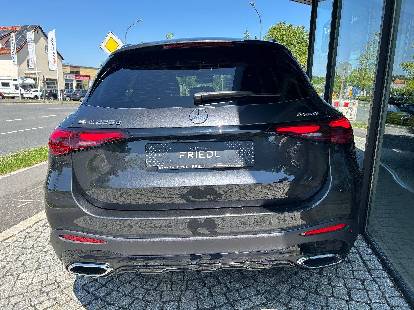 Mercedes-Benz GLC 220d AMG AHK Night Distro Digital Pano Keyle