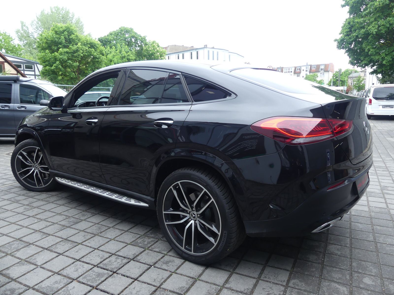 Mercedes-Benz GLE 400 d 4M Coupe AMG REARTV/PANO/22''/HEAD/BUR