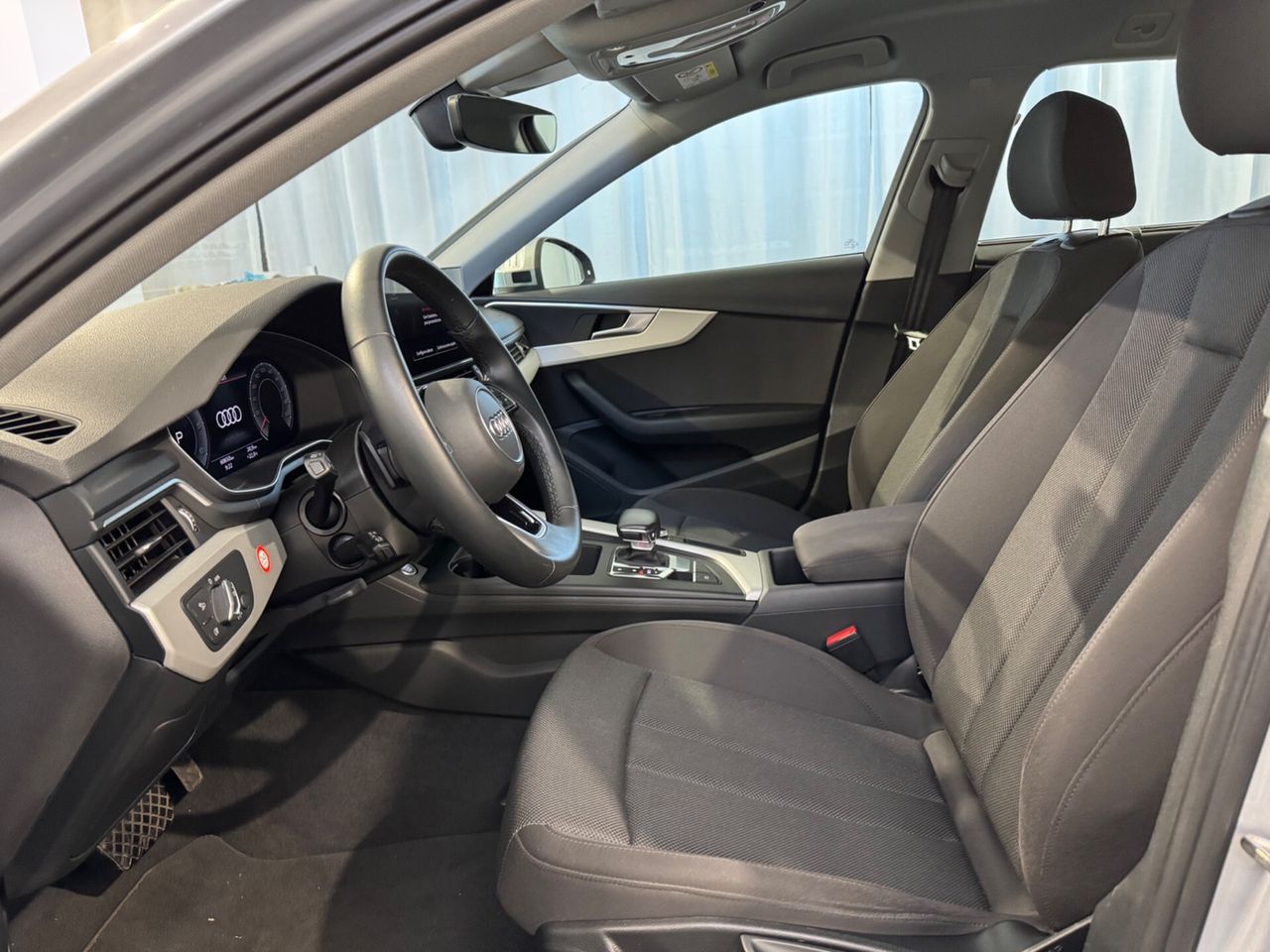 Audi A4 35 TDI S tronic Business Advanced - Samsaru's Car Outlet