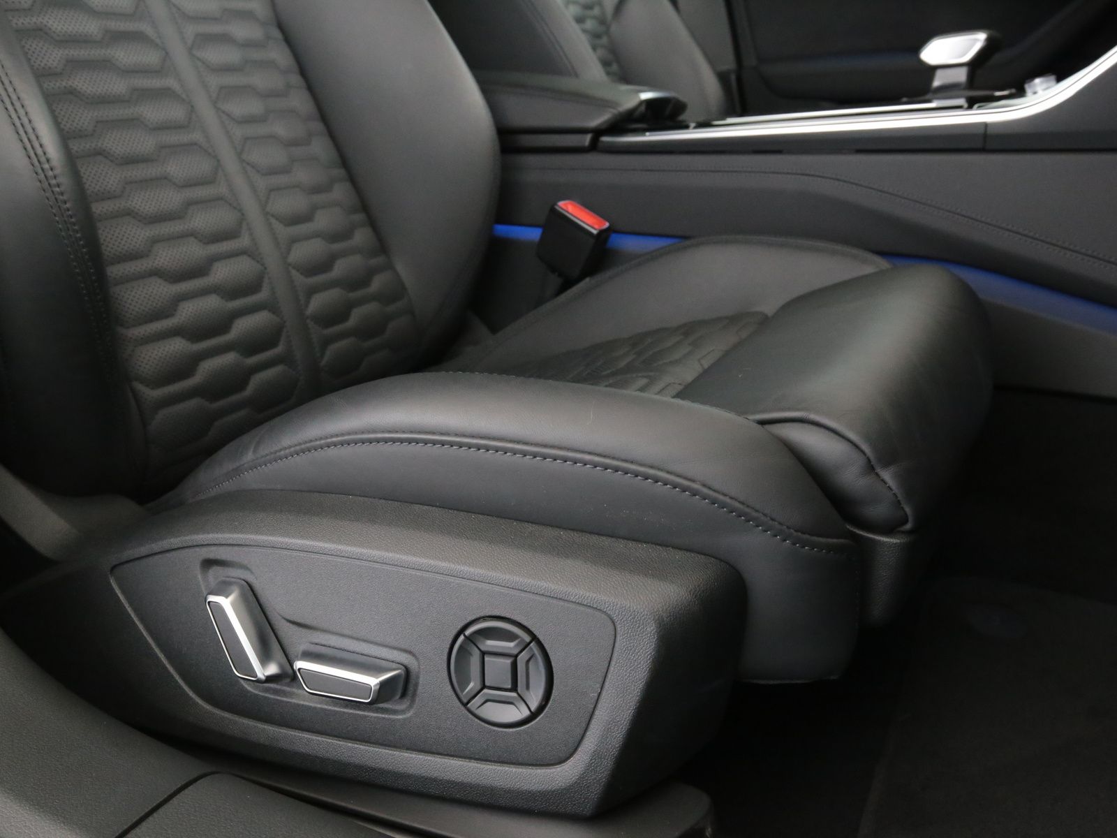 Audi RS 6 Avant 4.0 TFSI quattro tiptronic  LED Navi