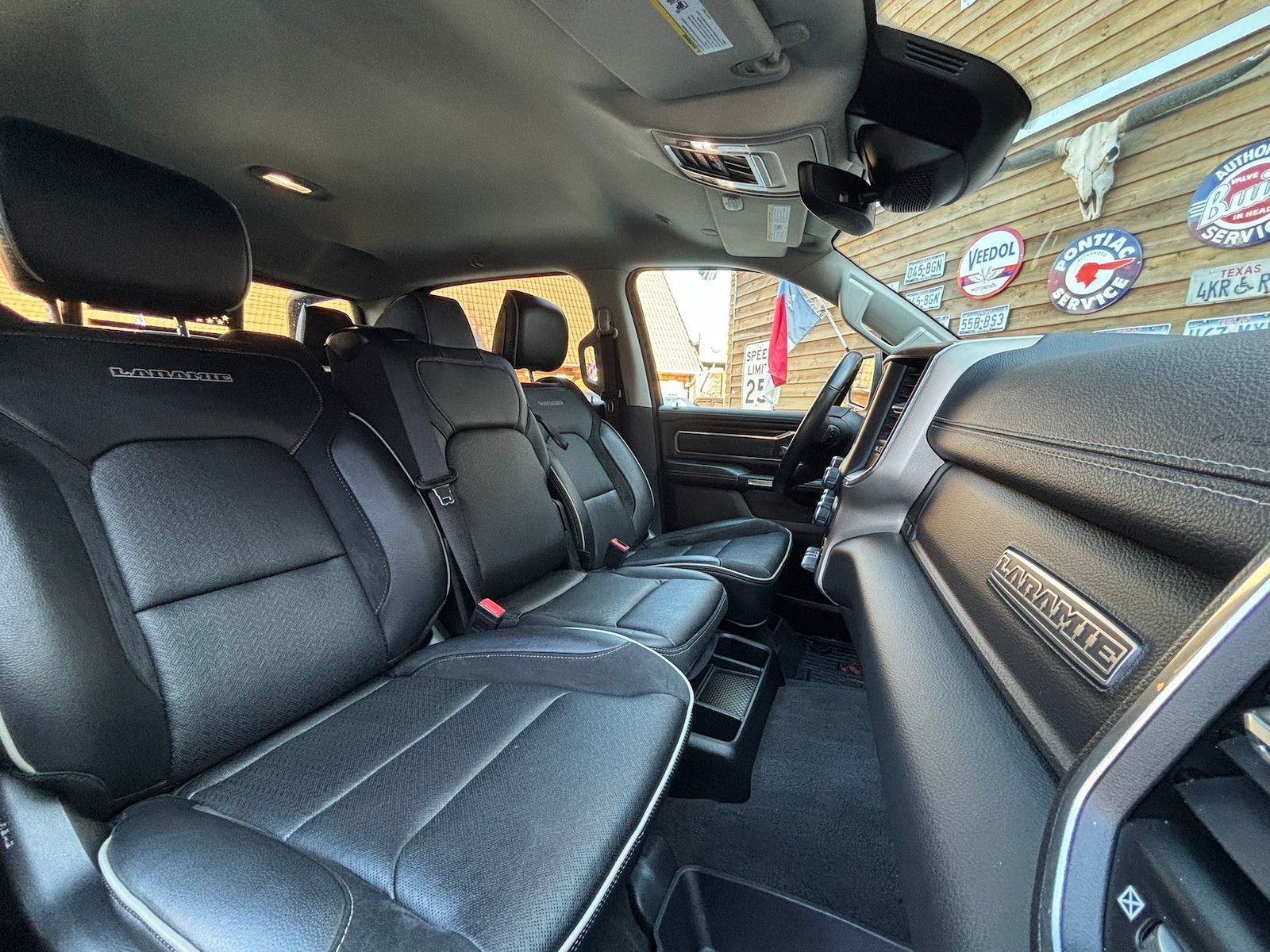 Dodge RAM 1500 Laramie LED AHK Memory 4x4 LPG