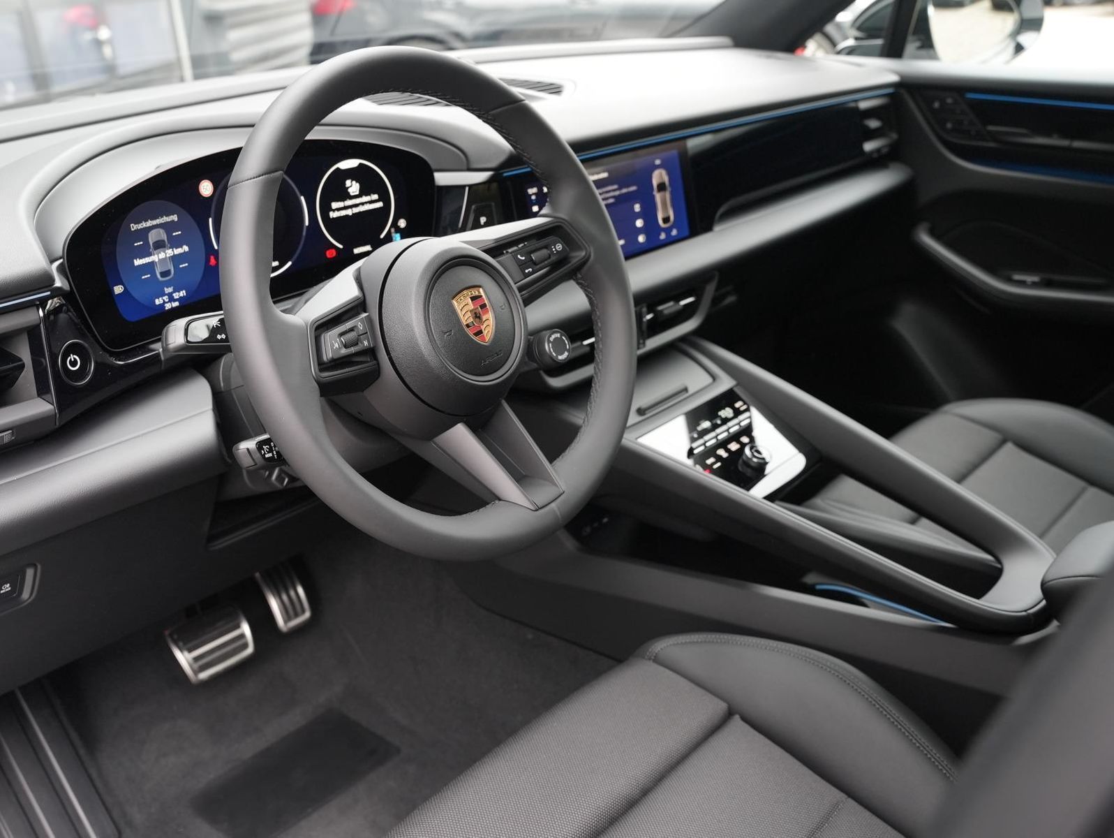 Porsche Macan 4S - Samsaru's Car Outlet