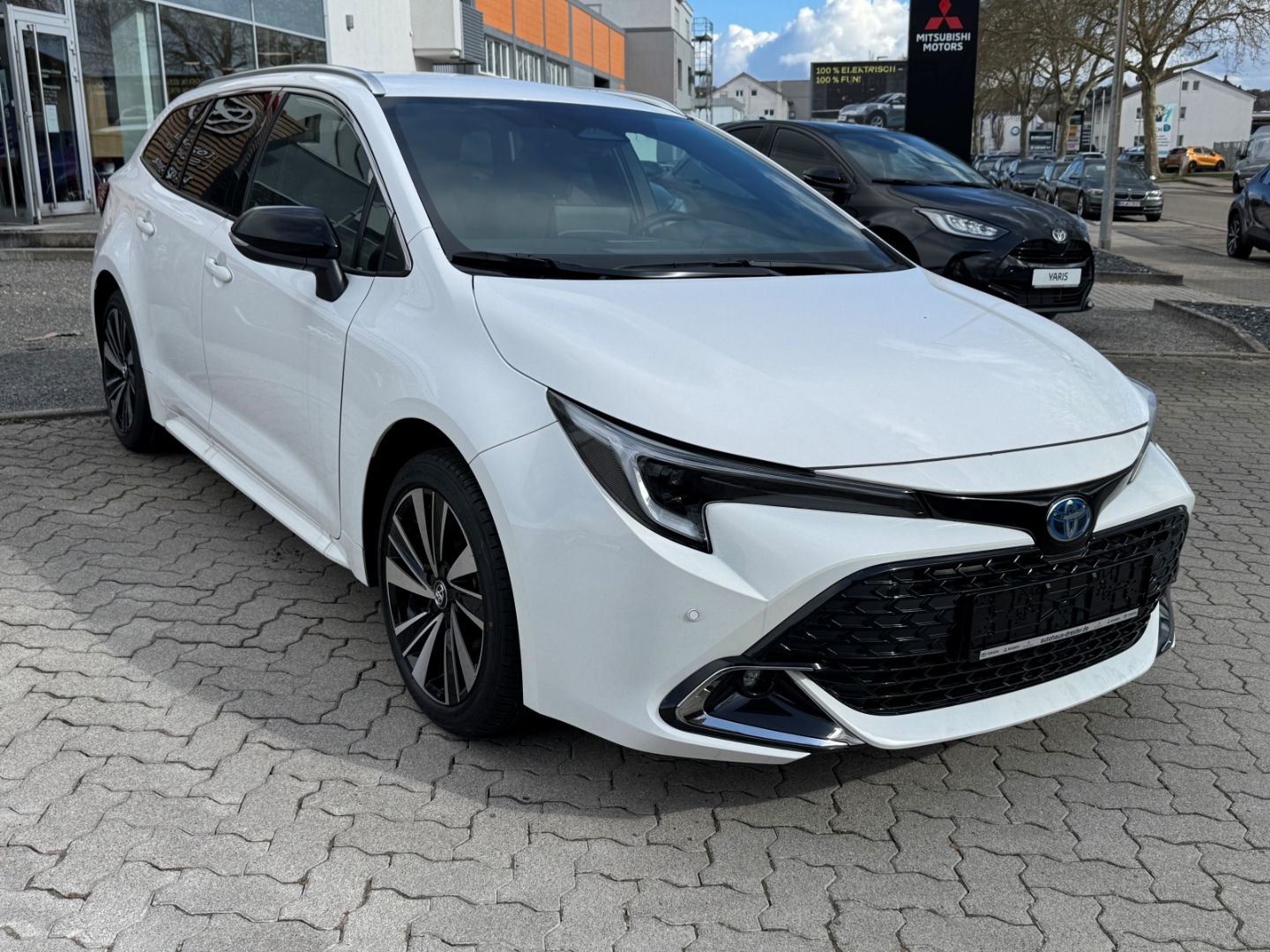 Toyota Corolla Touring Sports Hybrid Teamplayer / CarPl