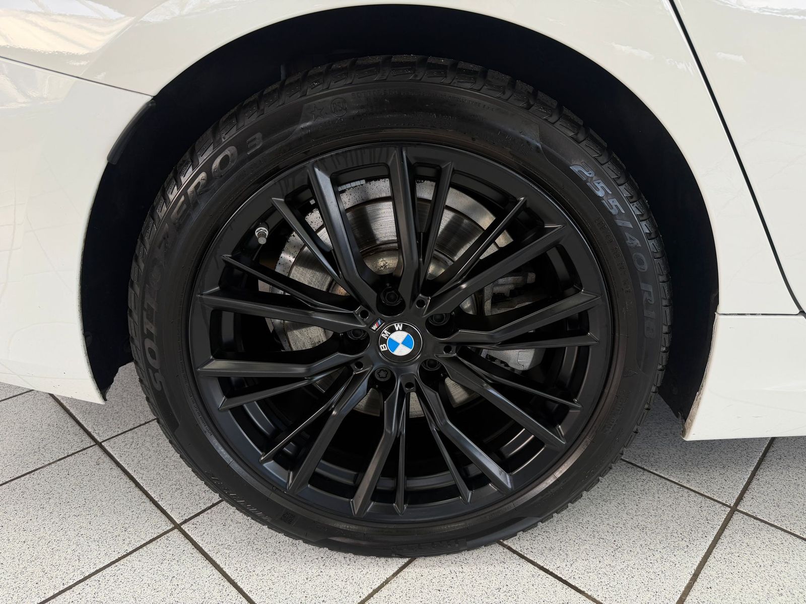 BMW 330 i xDrive Touring M Sport*PANO*HUD*ACC*360°