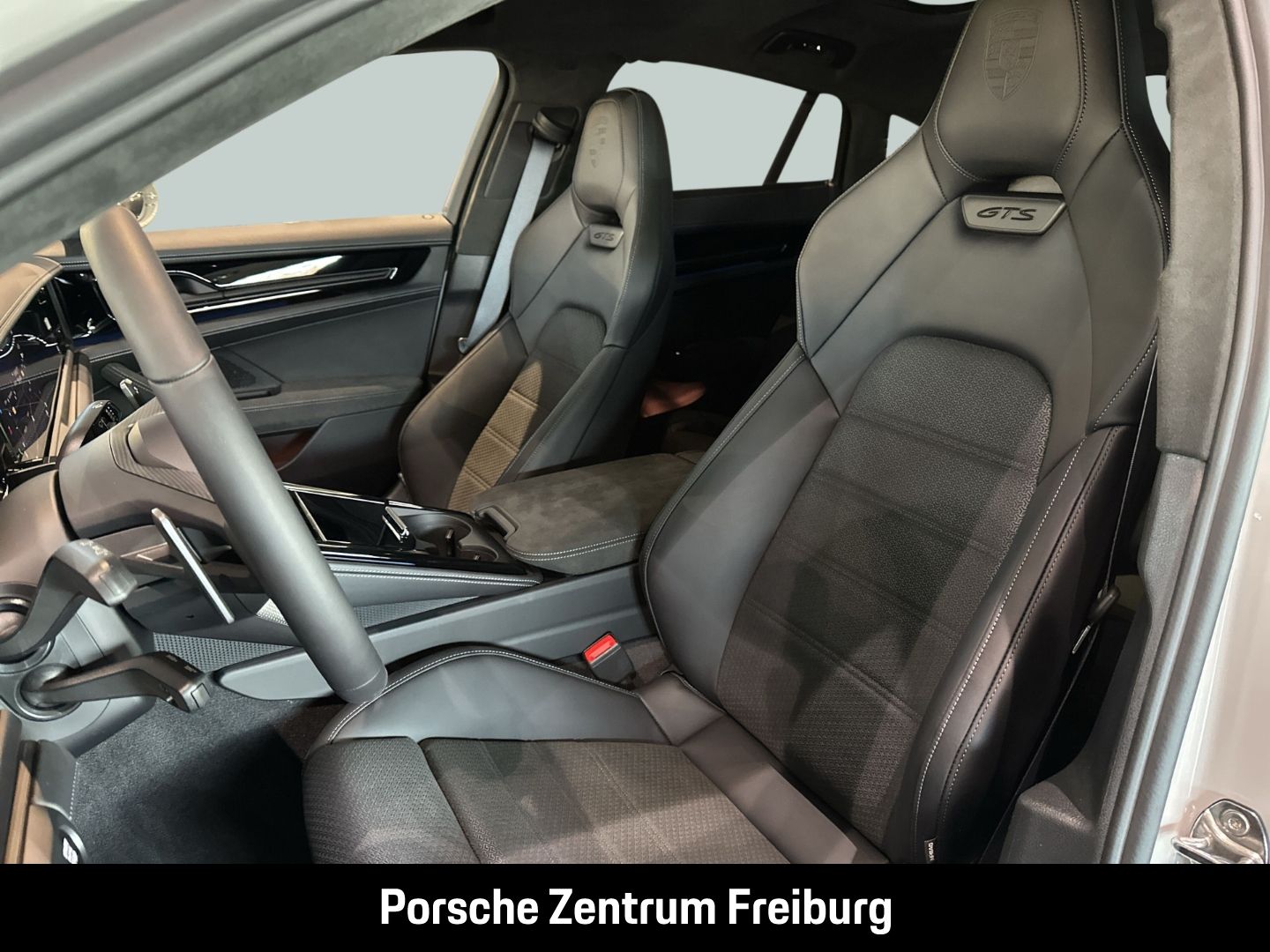 Porsche Panamera GTS BOSE HA-Lenkung InnoDrive Soft-Clos