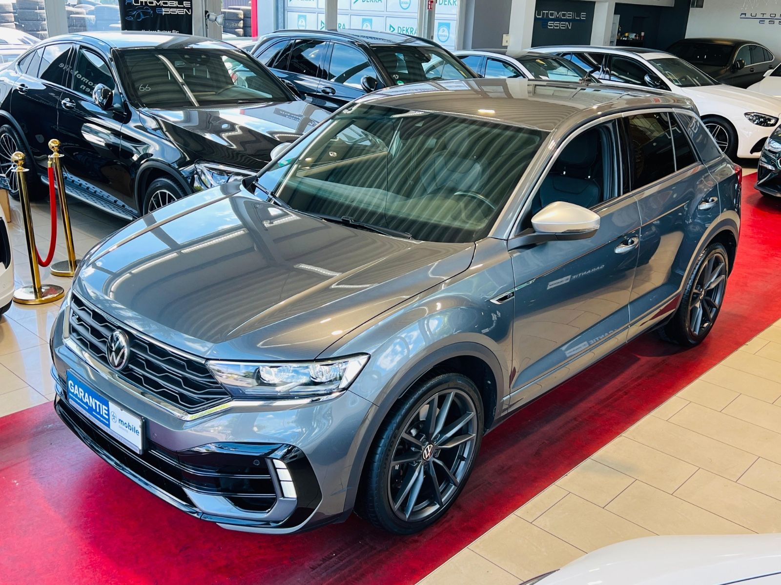 Volkswagen T-Roc R 4Motion - Samsaru's Car Outlet