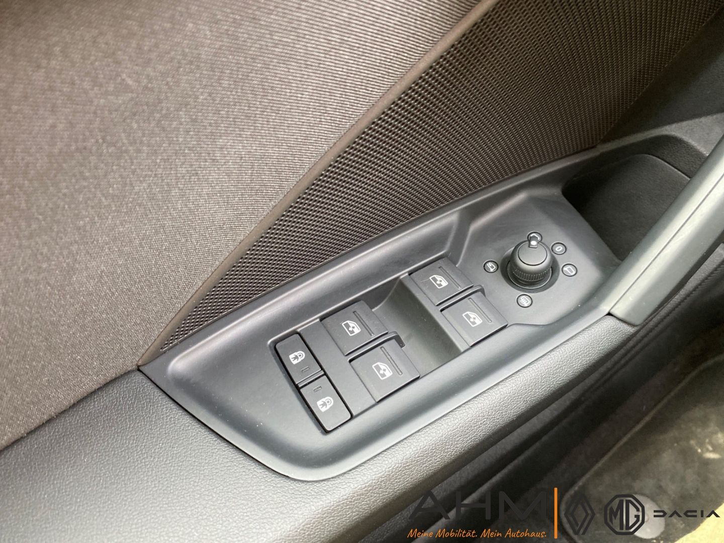 Audi A3 Sportback 30 TFSI advanced - Samsaru's Car Outlet