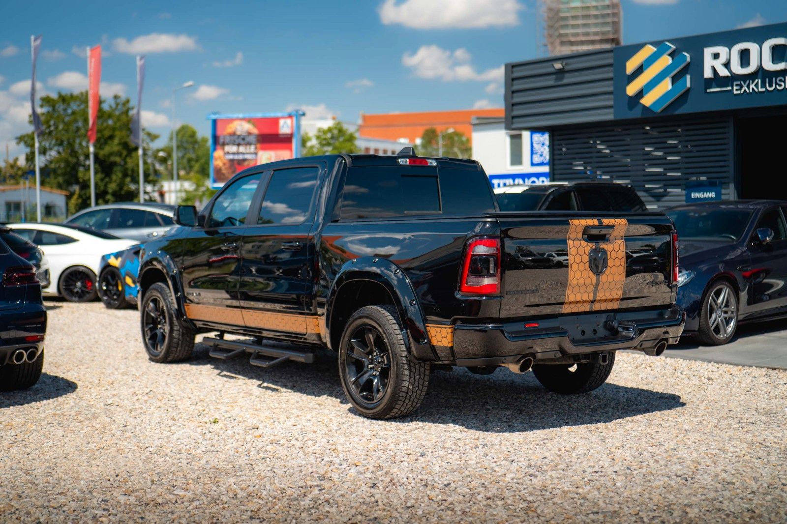 Dodge RAM 5.7 V8 HEMI 4x4 OFFROAD Night Limited 19%