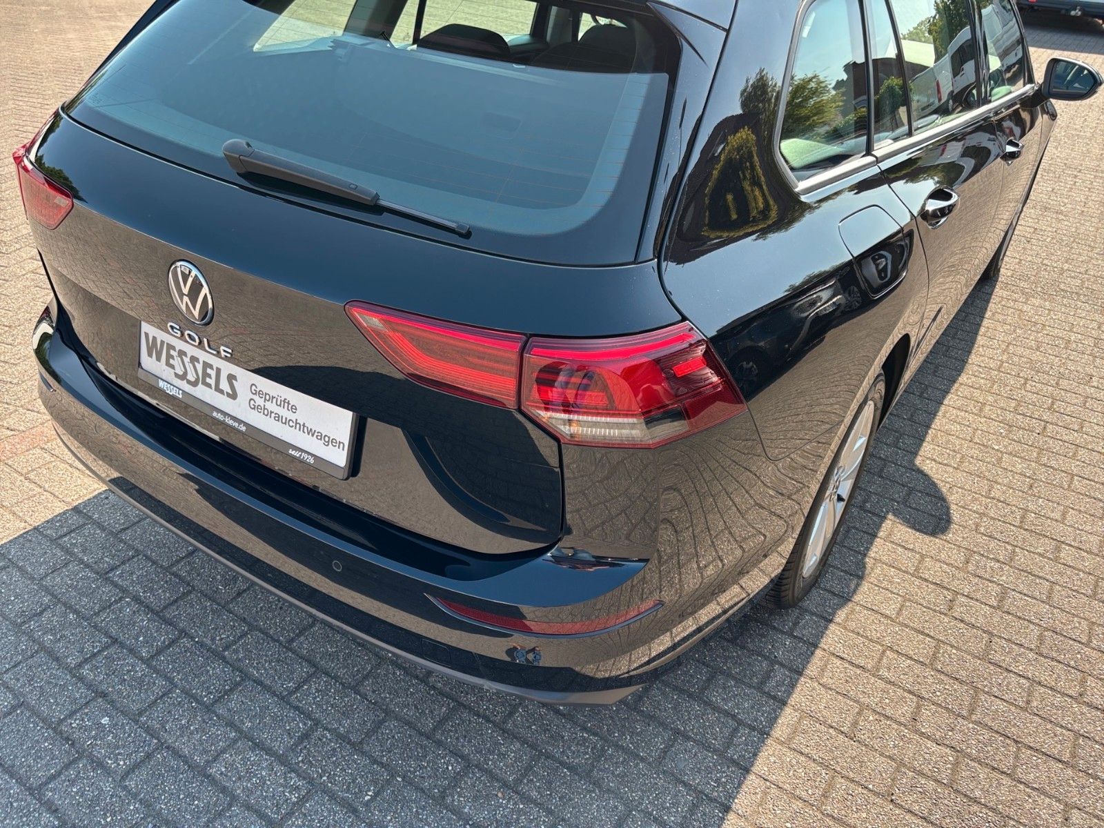 Volkswagen Golf VIII Variant Life - Samsaru's Car Outlet