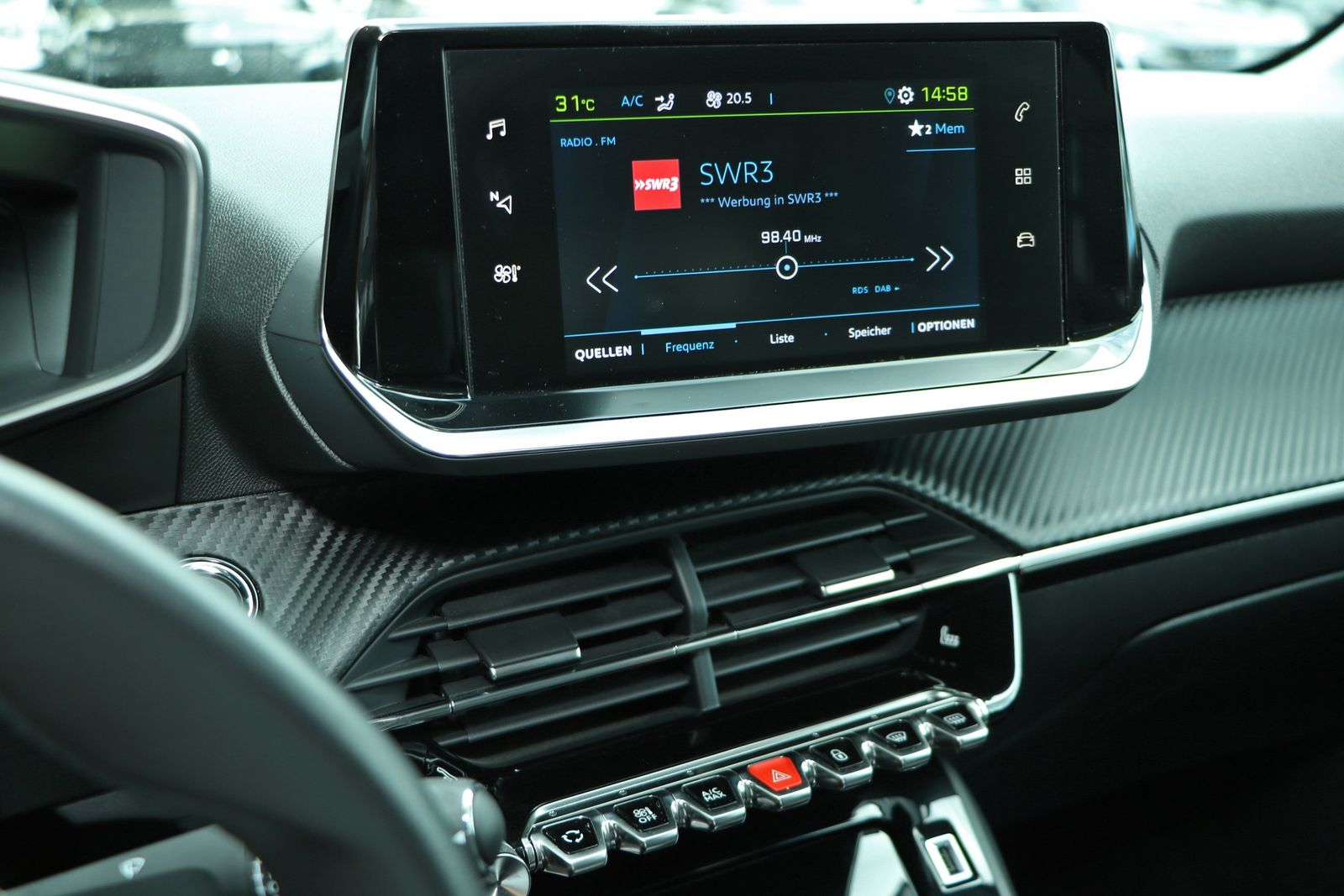 Peugeot E-208 e-Allure - Samsaru's Car Outlet