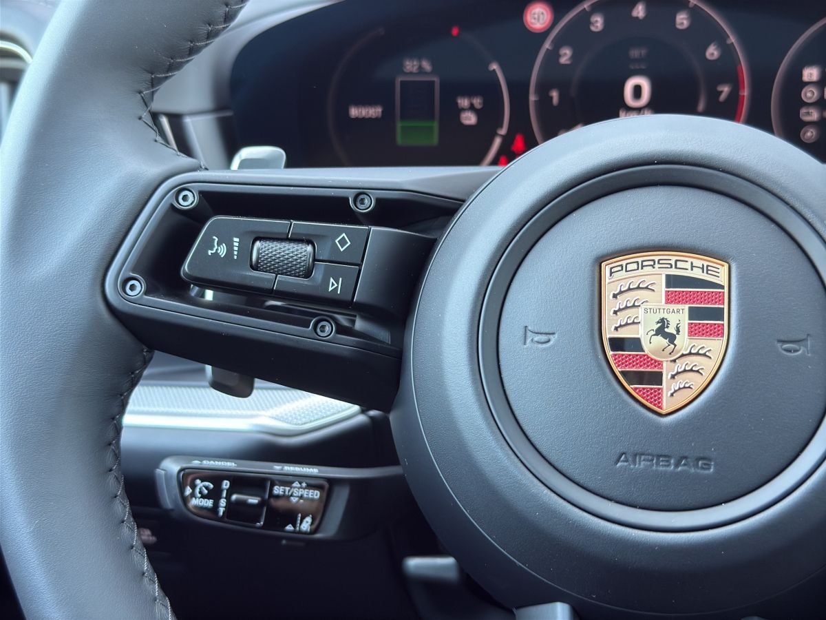 Porsche Cayenne E-Hybrid Coupe | Luftfederung | el. AHK